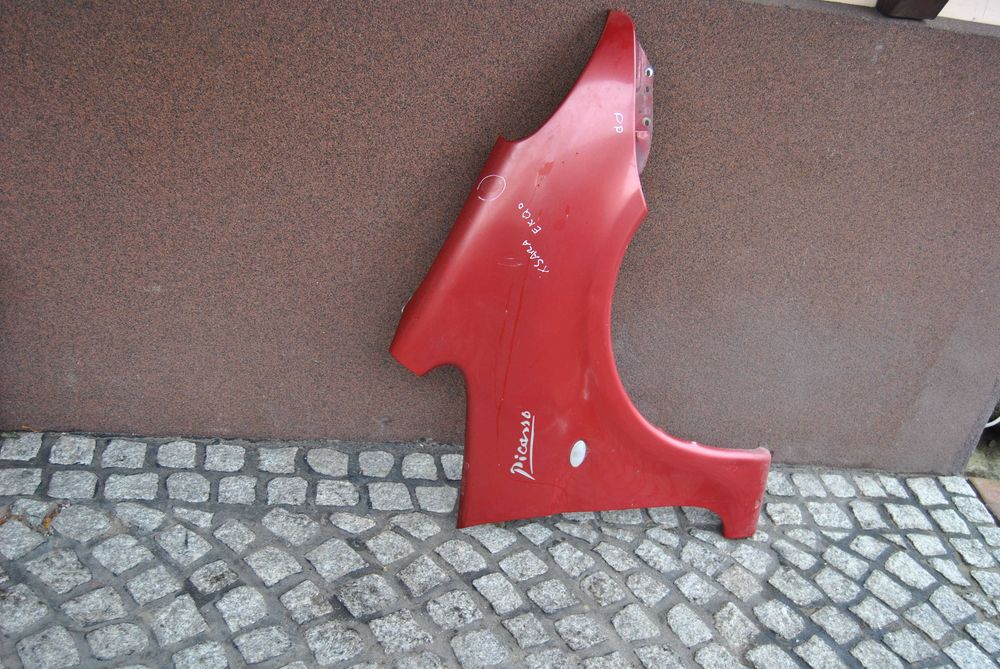 Błotnik prawy Citroen Xsara Picasso EKQD