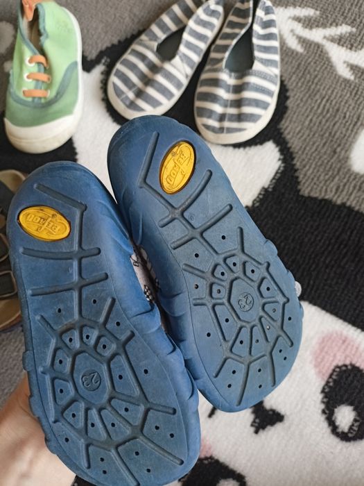 Buty dla chłopca 22/23