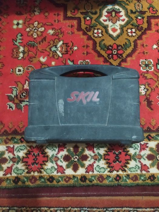 Продам лазерний рівень .