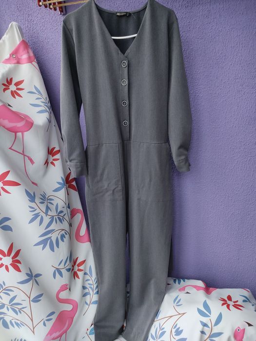 Macacão cinzento da Mo