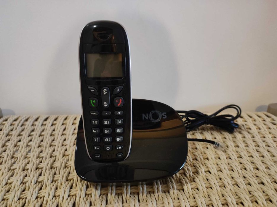 Telefone móvel preto