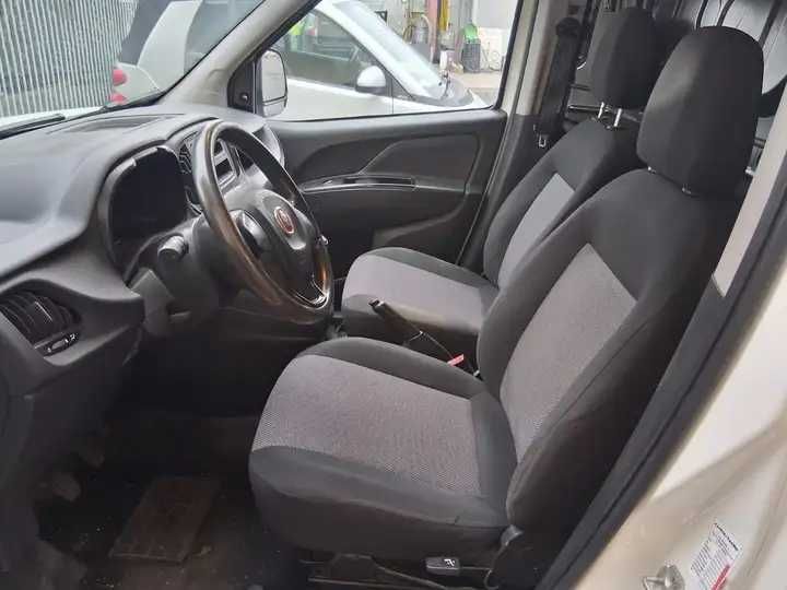 Бампер Fiat Doblo б/у автозапчастини