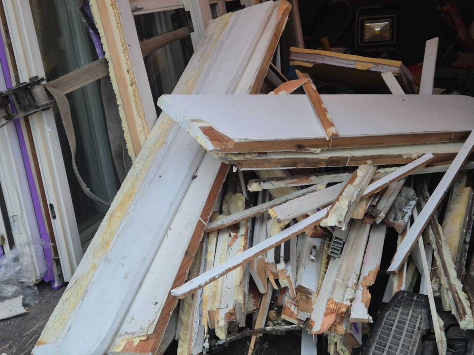 Futryny i skrzydła na opał