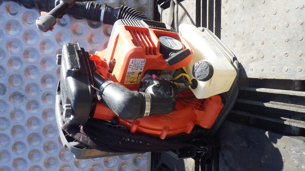 Dmuchawa Plecakowa Husqvarna / Spalinowa dmuchawa do liści