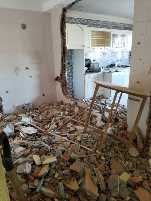 Demolições e recolhas de entulhos