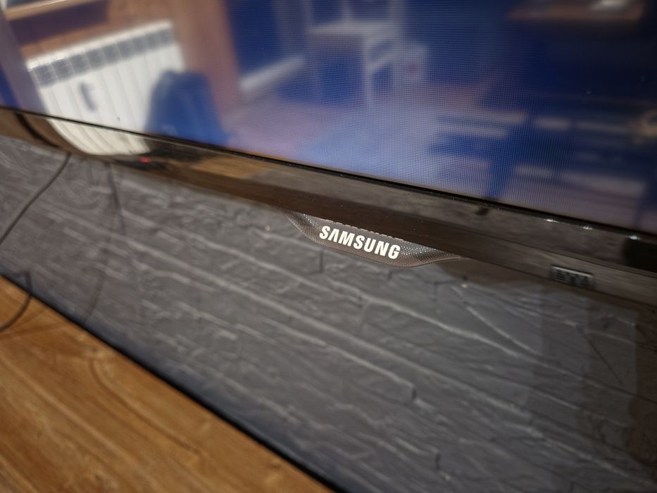 Telewizor 46" Samsung UE46F5300AW