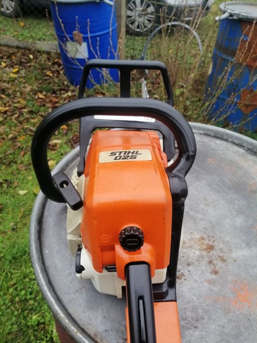 Pila, Pilarka Stihl 025,250