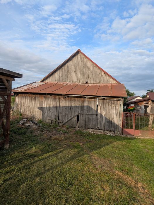 Sprzedam stodołę do rozbiórki