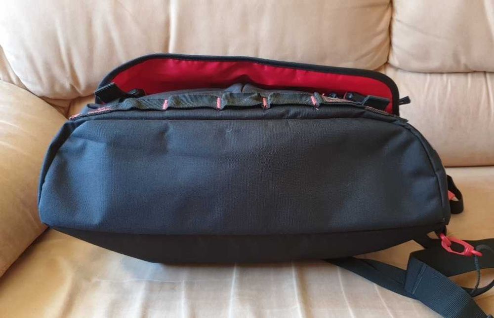 Oryginalna torba na ramię Eastpack, pojemna,Nowa