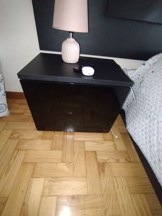 Quarto de casal com colchao e estrado