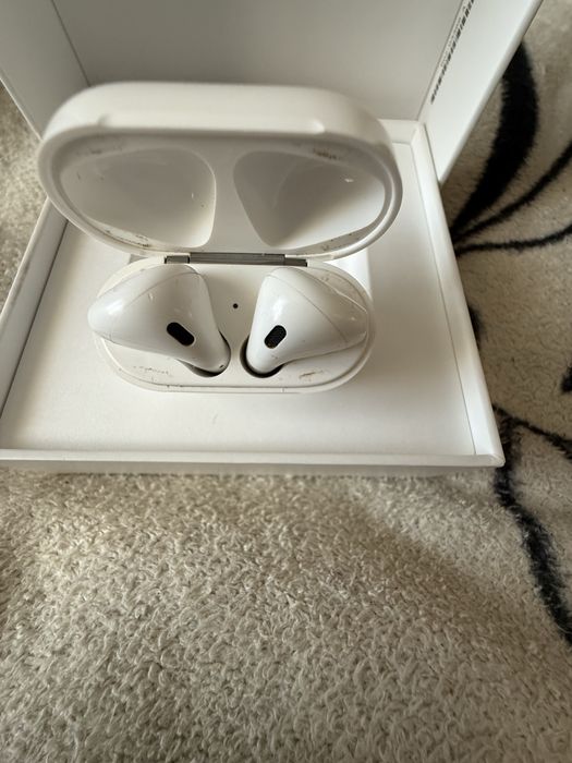 Продам  airPods2