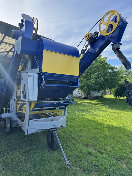 Продам зерноочисну машину ОВС-25