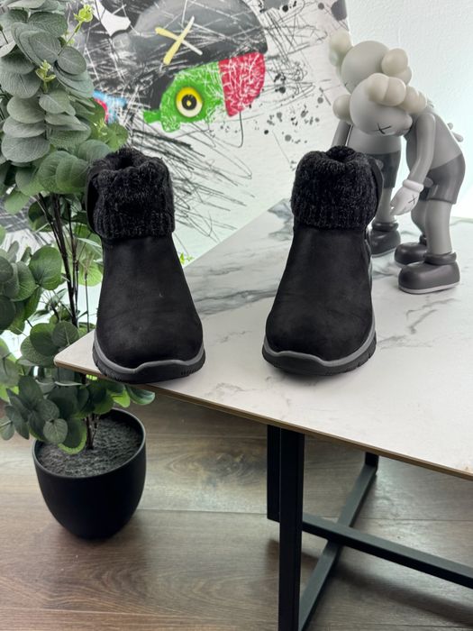 Зимові ботінки Skechers Slip Ins 38 розмір Е16043