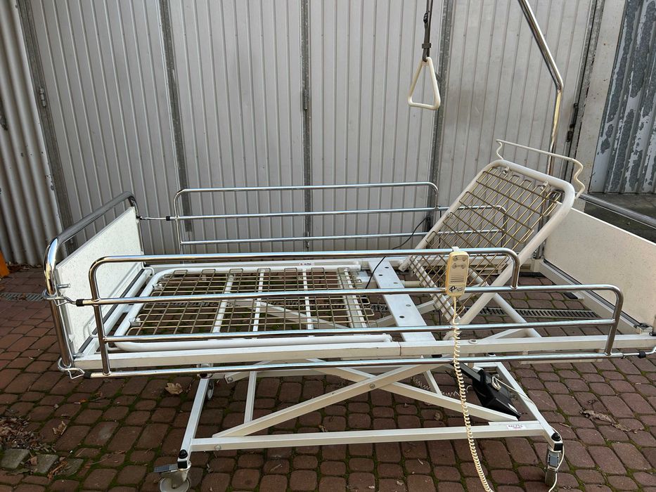 Łóżko rehabilitacyjne sterowane pilotem elektrycznie 2 funkcyjne