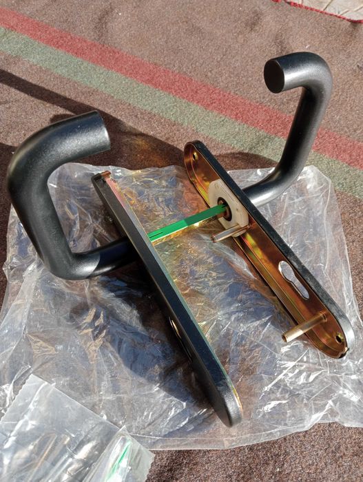 Puxadores / maçaneta de porta pretos