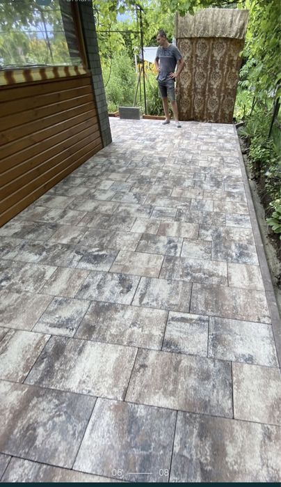 Укладання бруківки монтаж бруківки