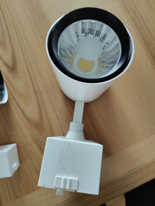 Lampy szynowe ledowe