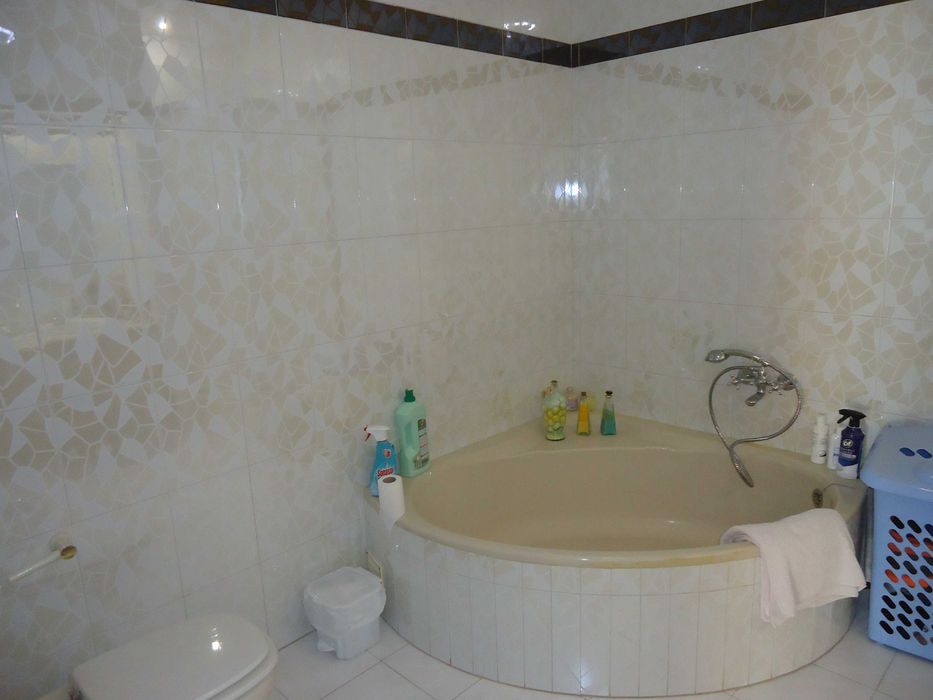 Apartamento abrange todo o primeiro piso