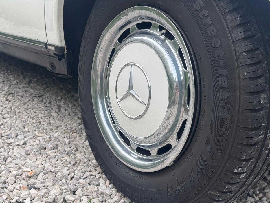 Mercedes-Benz W123