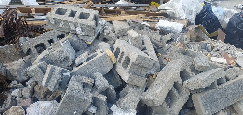 pustaki  betonowe i silikat gróz rozbiórka