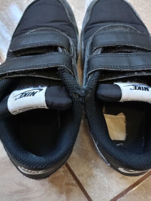 Кросівки дитячі Nike. Розмір 30. Стелька 19 см.