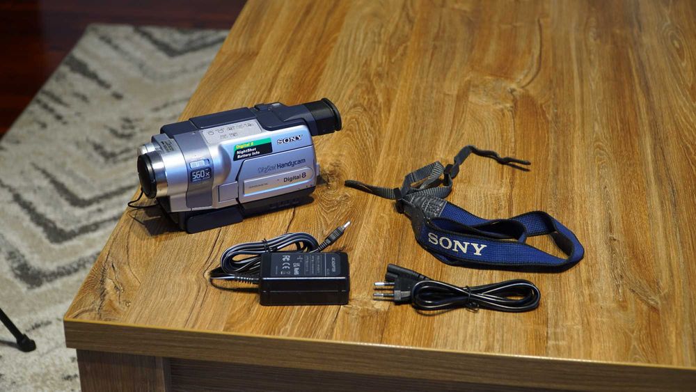 Kamera Sony Digital8 DCR-TRV145E VIDEO8 Super NightShot Retro Sprawna