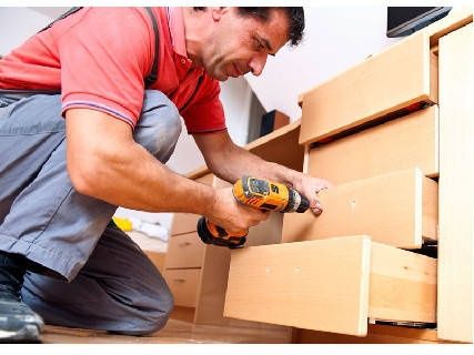 Якісне збирання меблів