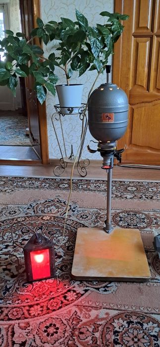 Фотоувеличитель  "Юность"