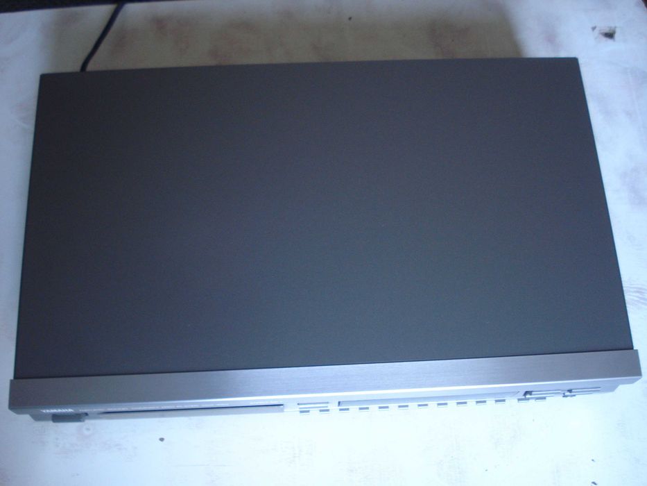 CD-програвач "Yamaha" CD-S300, CDX-593