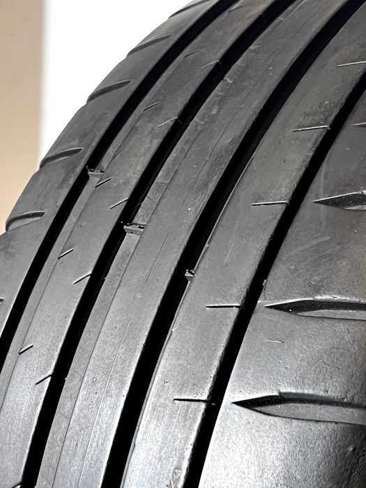 Pneus Michelin Pilot Sport 4 - 205/40/17 - Excelentes