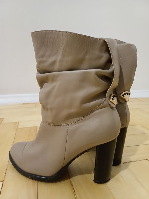 зимові жіночі чоботи шкіряні капці сапоги на меху женские ботинки кожа