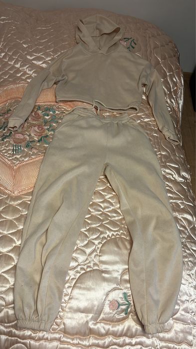 Komplet dresowy nude