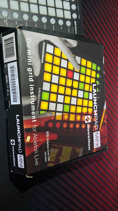 Novation Launchpad Mini MKI Acessórios De Áudio como novo