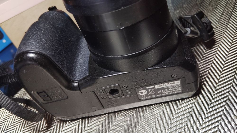 Aparat FUJIFILM finepix S super stan