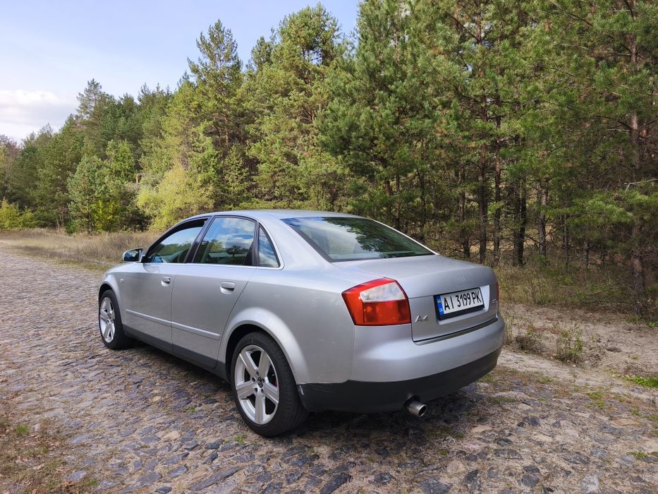 Audi A4b6 2.0 бензин