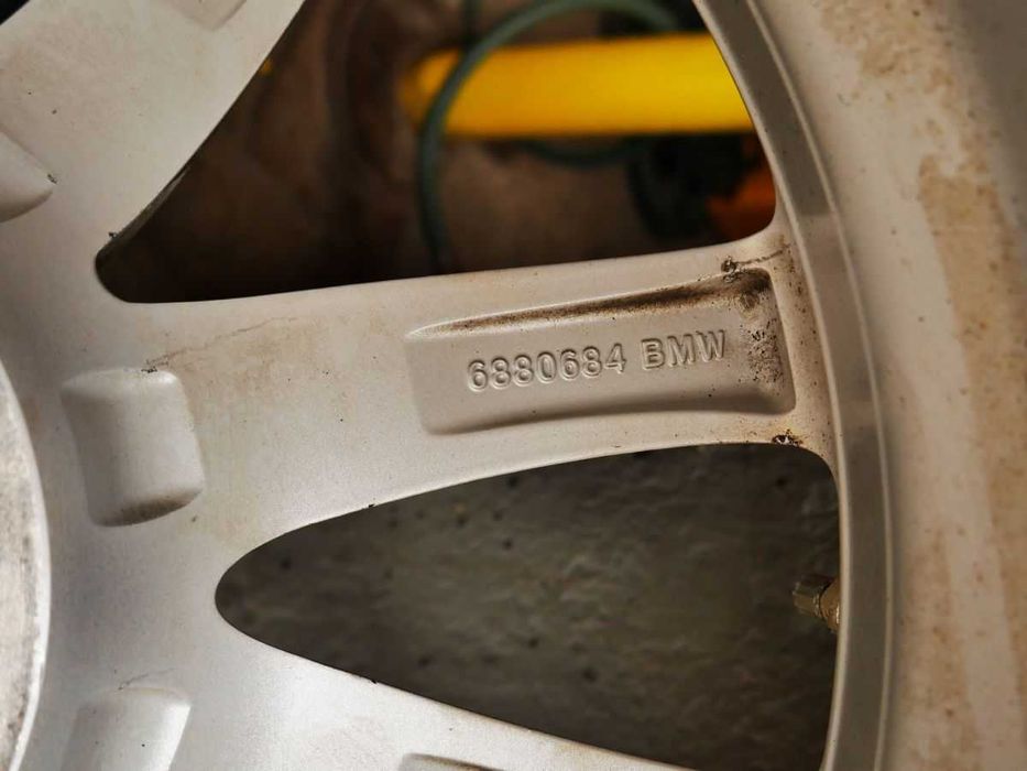 Felgi aluminiowe 18" do BMW X5 G05 Numer kat. BMW OE 6880684 z czujnikami TPMS