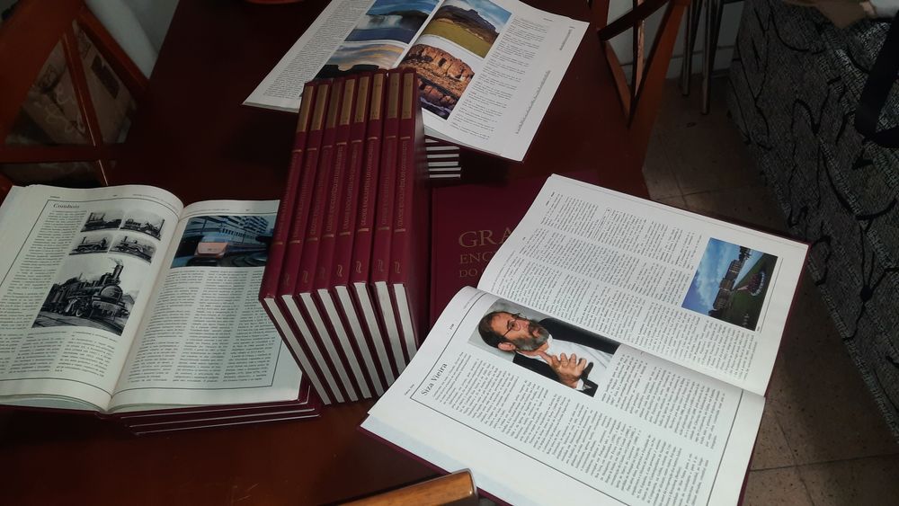 Grande enciclopédia do conhecimento + Atlas 16+8 volumes