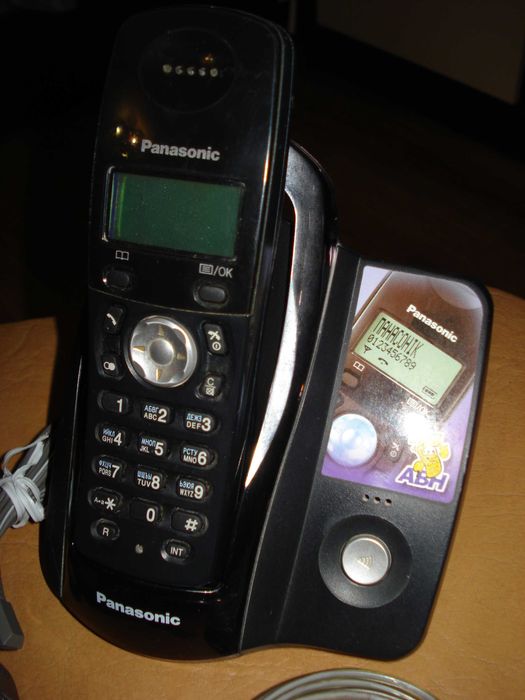 Радиотелефон Panasonic трубка стационарный телефон, на батарейках