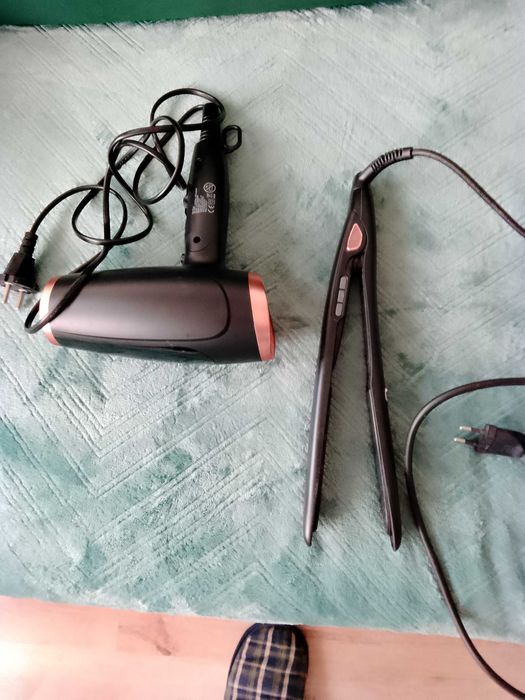 Suszarka do Włosów ELLE _ Hair Dryer, czarna, składana rączka.