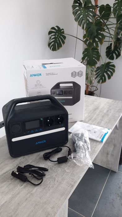 Зарядна станція (павербанк) Anker 535 PowerHouse