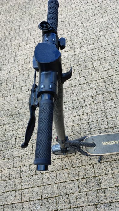 Hulajnoga Virion uszkodzona