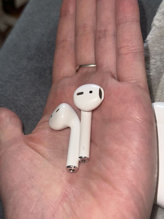 Навушники Airpods 2 серія б/у