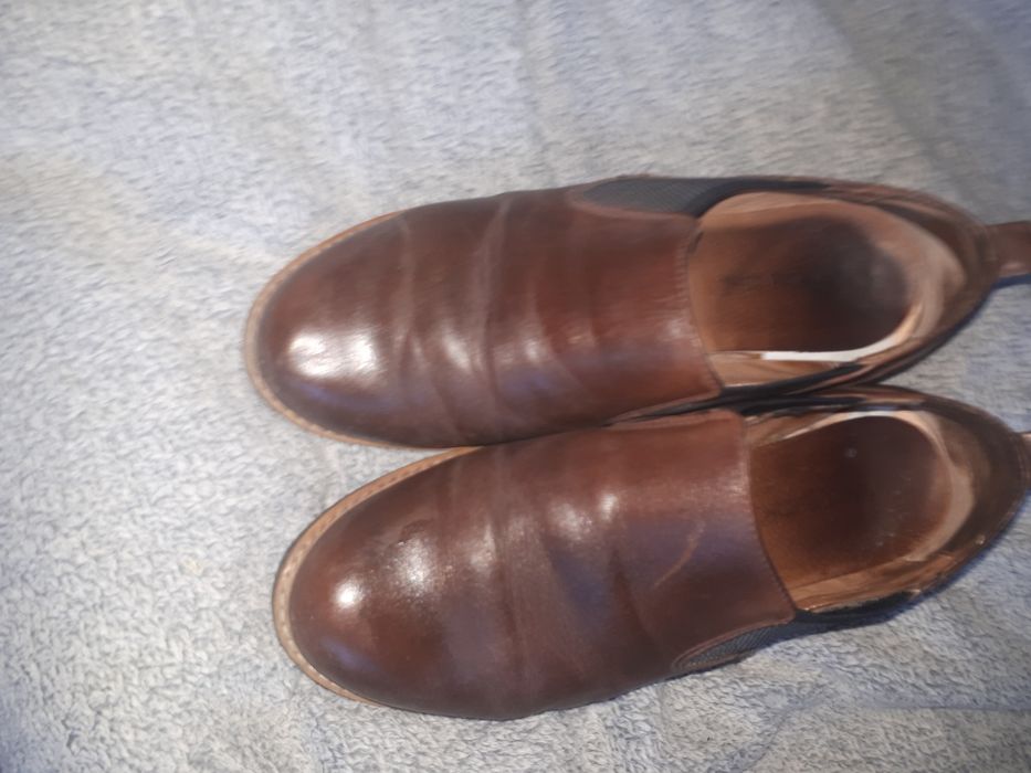 Witam mam do sprzedania buty damskie rozmiar 38 skórzane