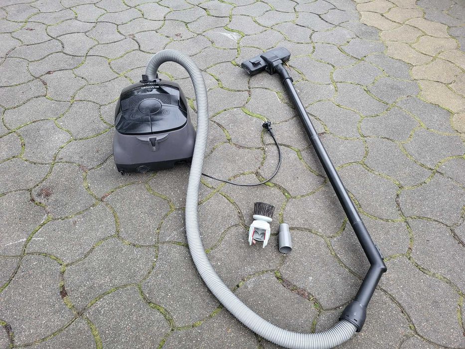 Odkurzacz Samsung SC5610 workowy mocny 1600w z rurą z końcówkami