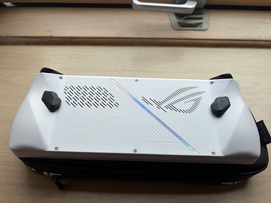 Asus Rog Ally Z1 Extreme
