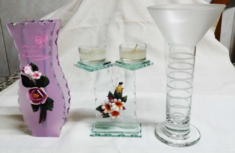 Peças em vidro colorido porta velas