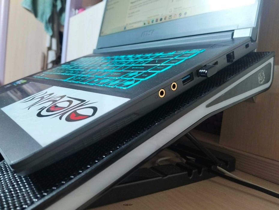 Laptop gamingowy MSI Thin 15 (RTX 3050 / 16GB / 512GB) lub zamianie za IPHONE 15 lub XBOX SERIA X
