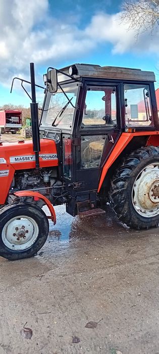 Massey Ferguson 255