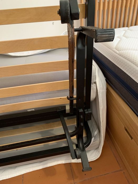 Sofa Cama IKEA com capa de protecao