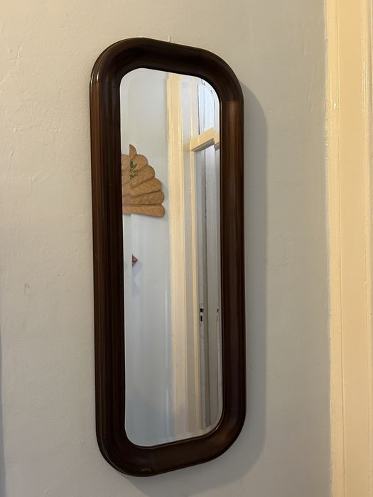 Cabinet with Mirror64564138194307124
